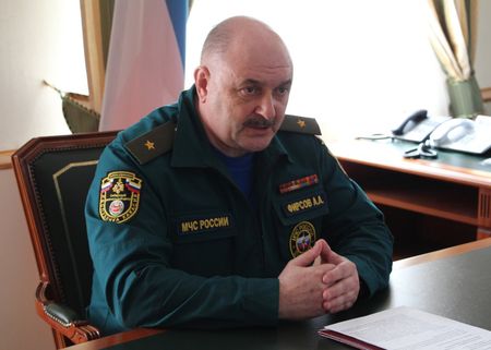 Начальник ГУ МЧС России по Хакасии генерал-майор Андрей Фирсов
